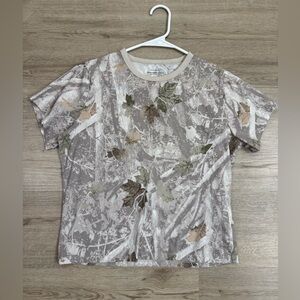 Abercrombie & Fitch t shirt